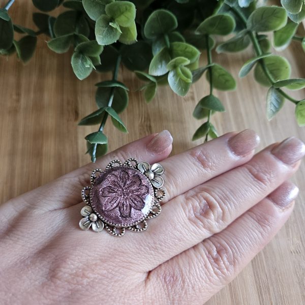 Purple shimmer engraved flower ring