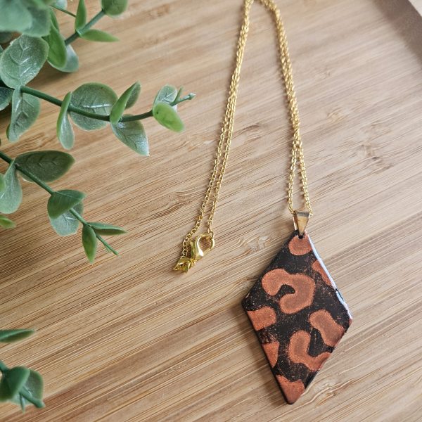 Diamond leopard print necklace