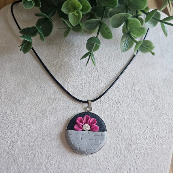 Briks and flower necklace